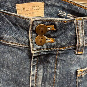 Anthropologie-Pilcro-The Wanderer Mid-Rise Relaxed-Leg Jeans-Borocay Wash, 29